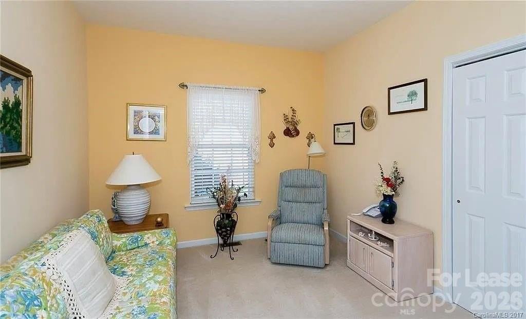 20309 Northport Dr - Photo 5 of 23