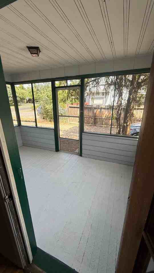 1625 Orchard Ave - Photo 2 of 16