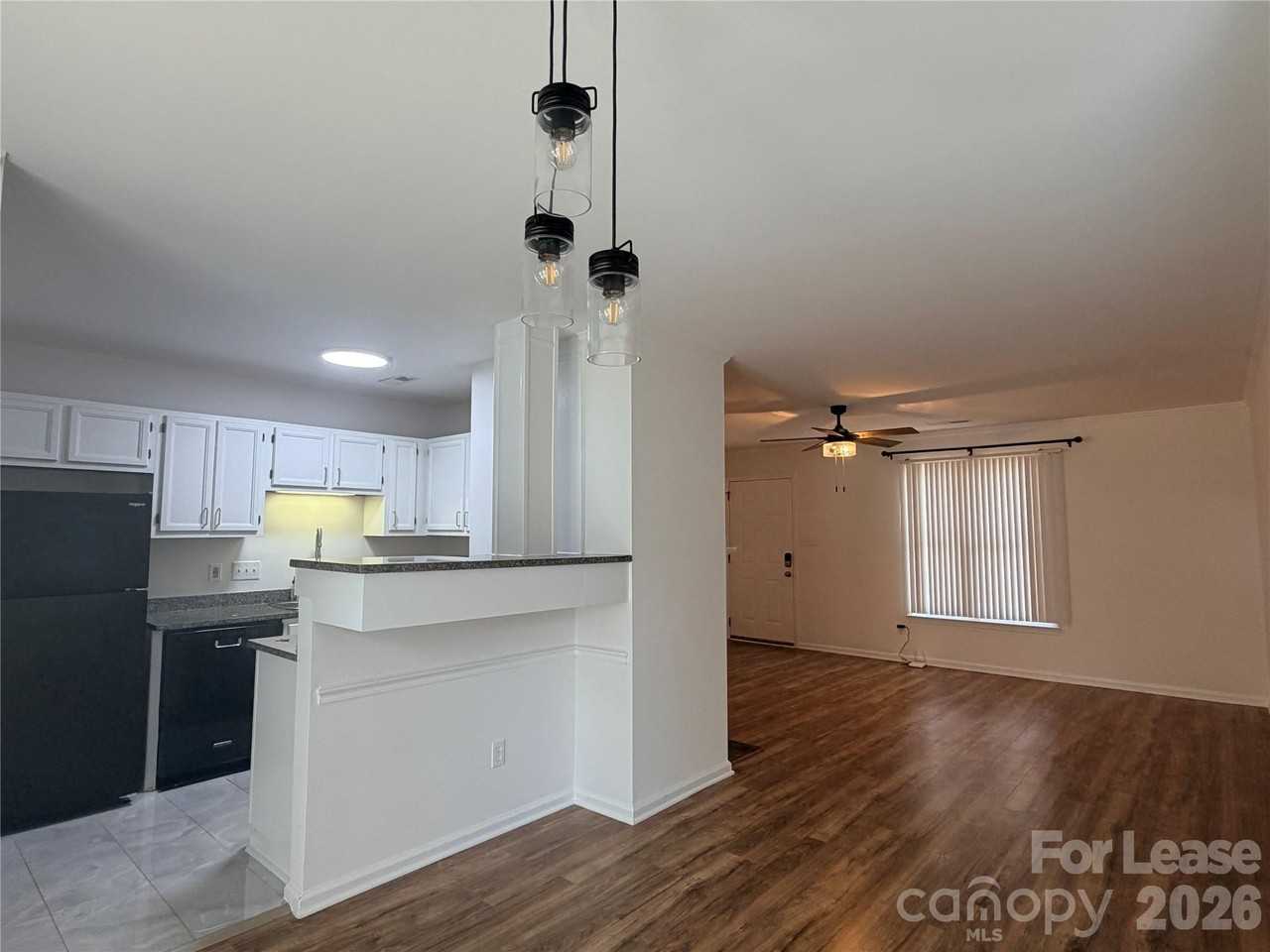 5917 Crape Myrtle Ln - Photo 3 of 15