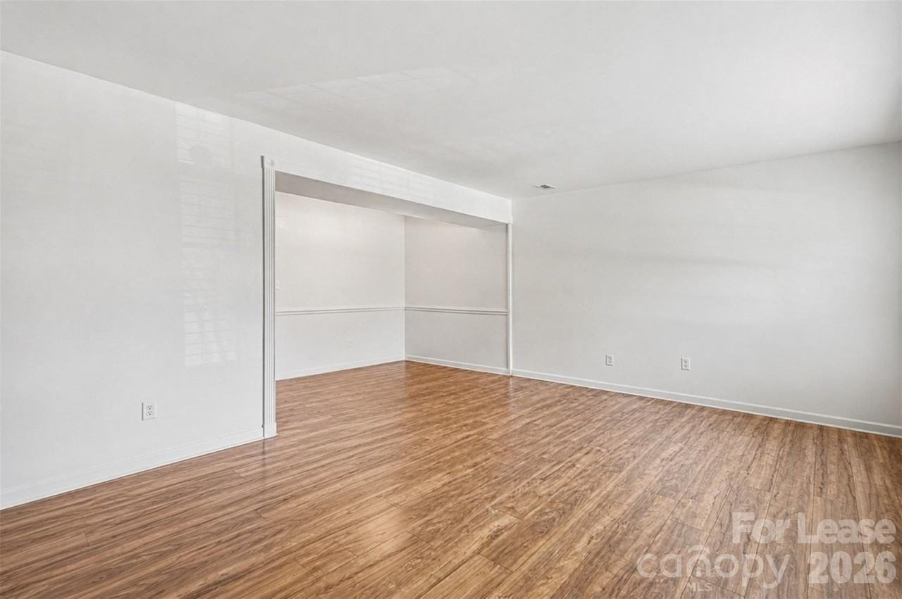 1236 Archdale Dr #F - Photo 4 of 18