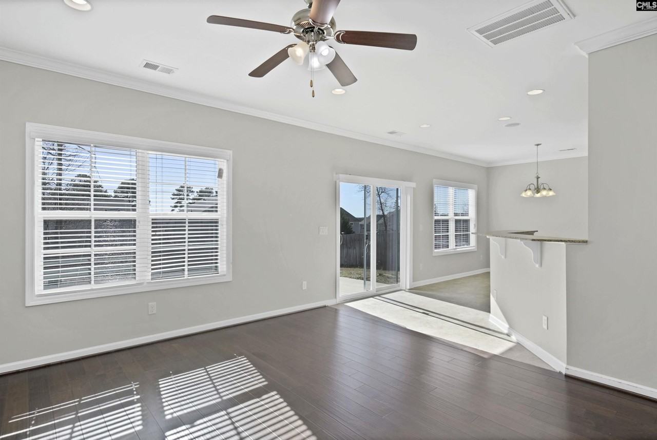 436 Riglaw Cir - Photo 6 of 39