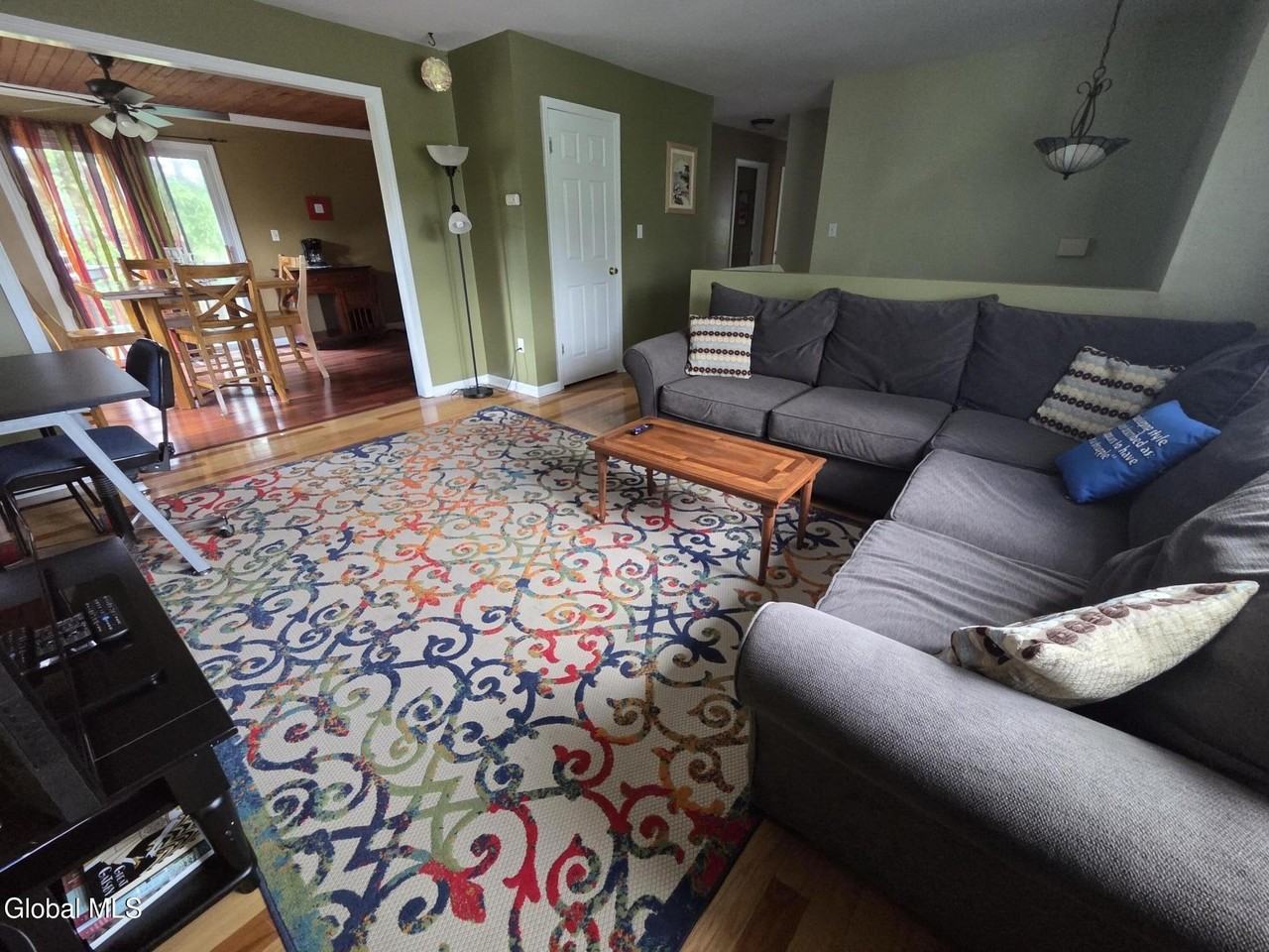 18 Vanderbilt Ave - Photo 4 of 19