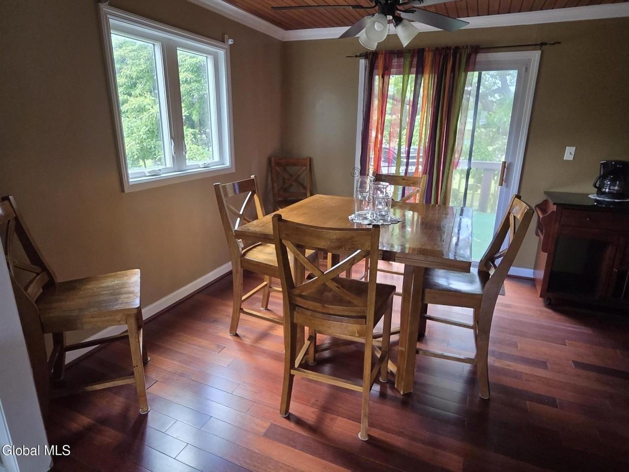 18 Vanderbilt Ave - Photo 5 of 19