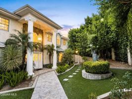 featured image of 4640 Dunas Ln