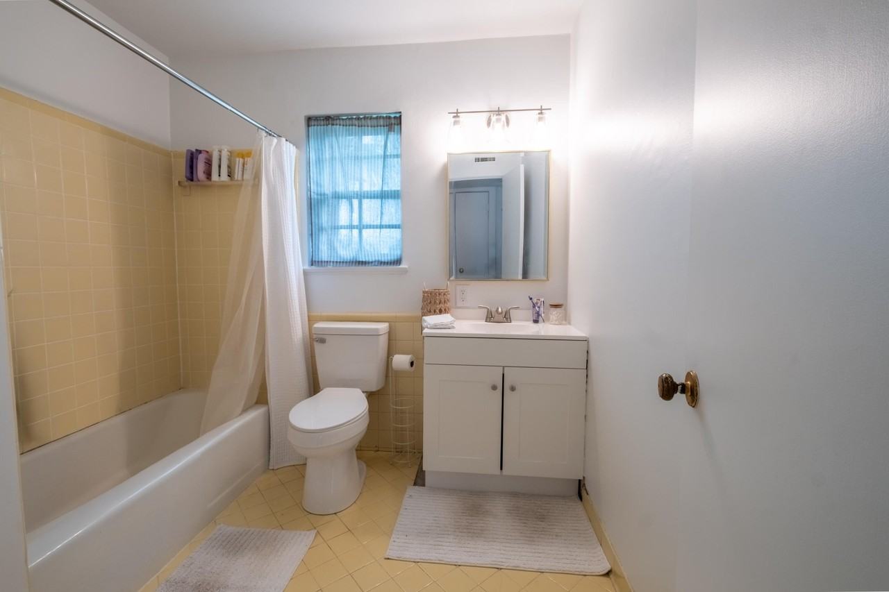 874 Colony Dr #B23 - Photo 5 of 11