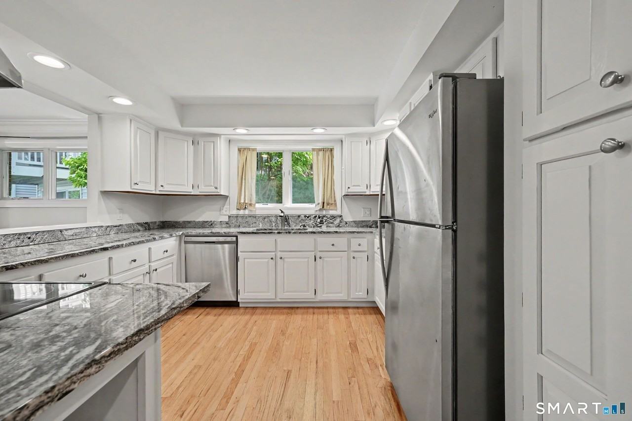 123 Harbor Dr #210 - Photo 2 of 29
