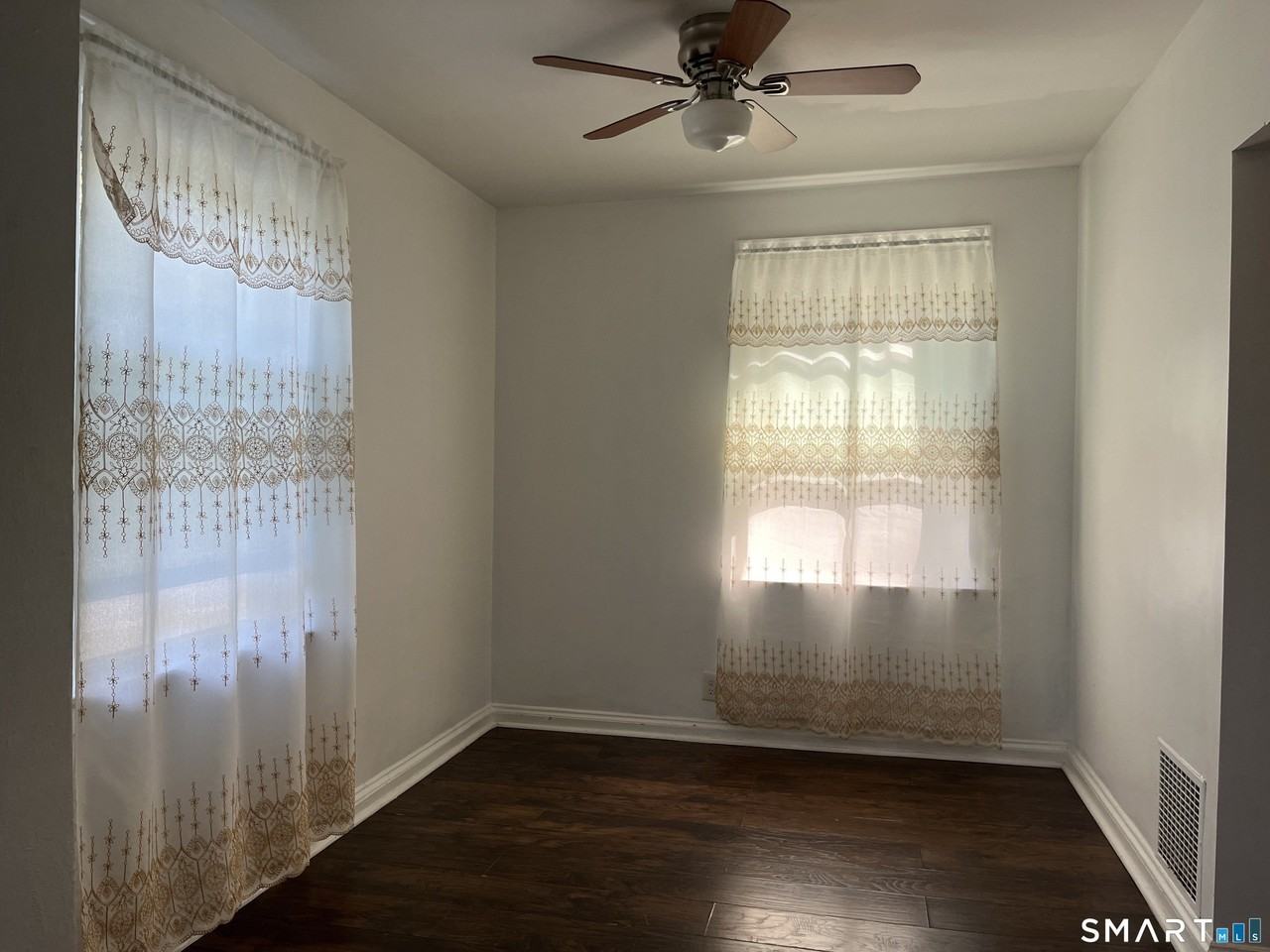 245 Frost Bridge Rd - Photo 5 of 16