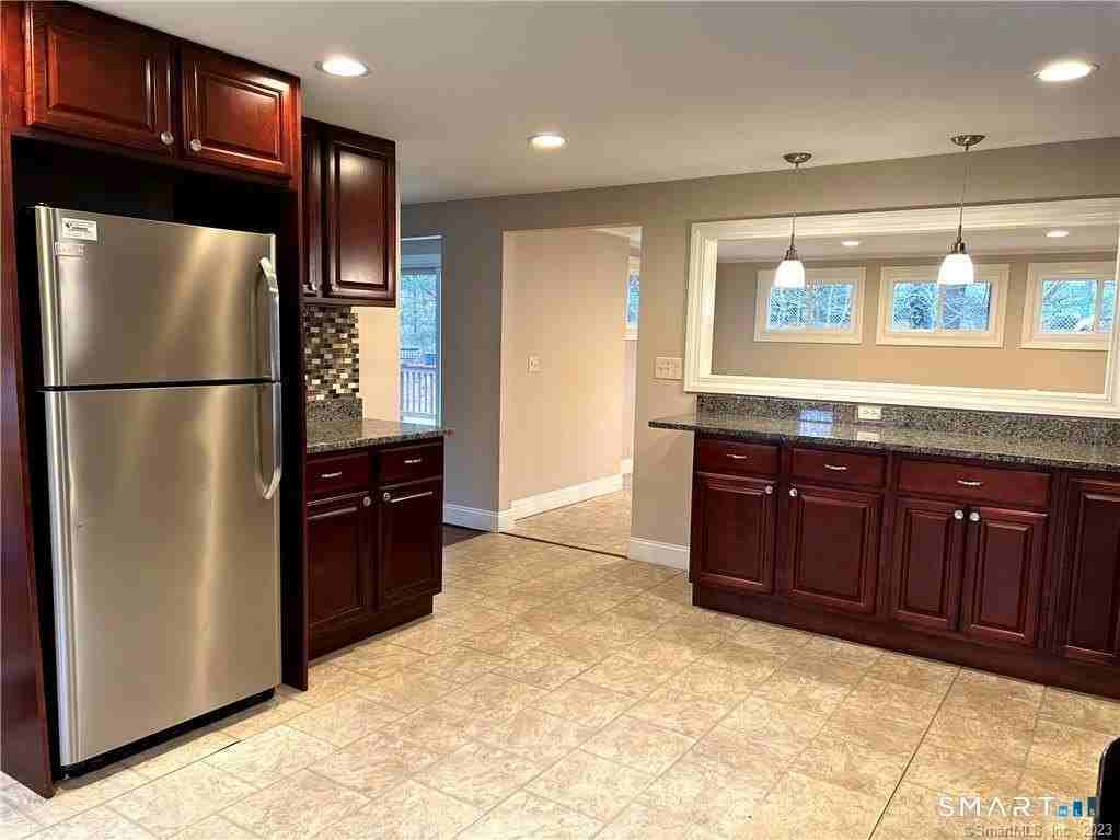 30 Fulton Dr - Photo 6 of 34