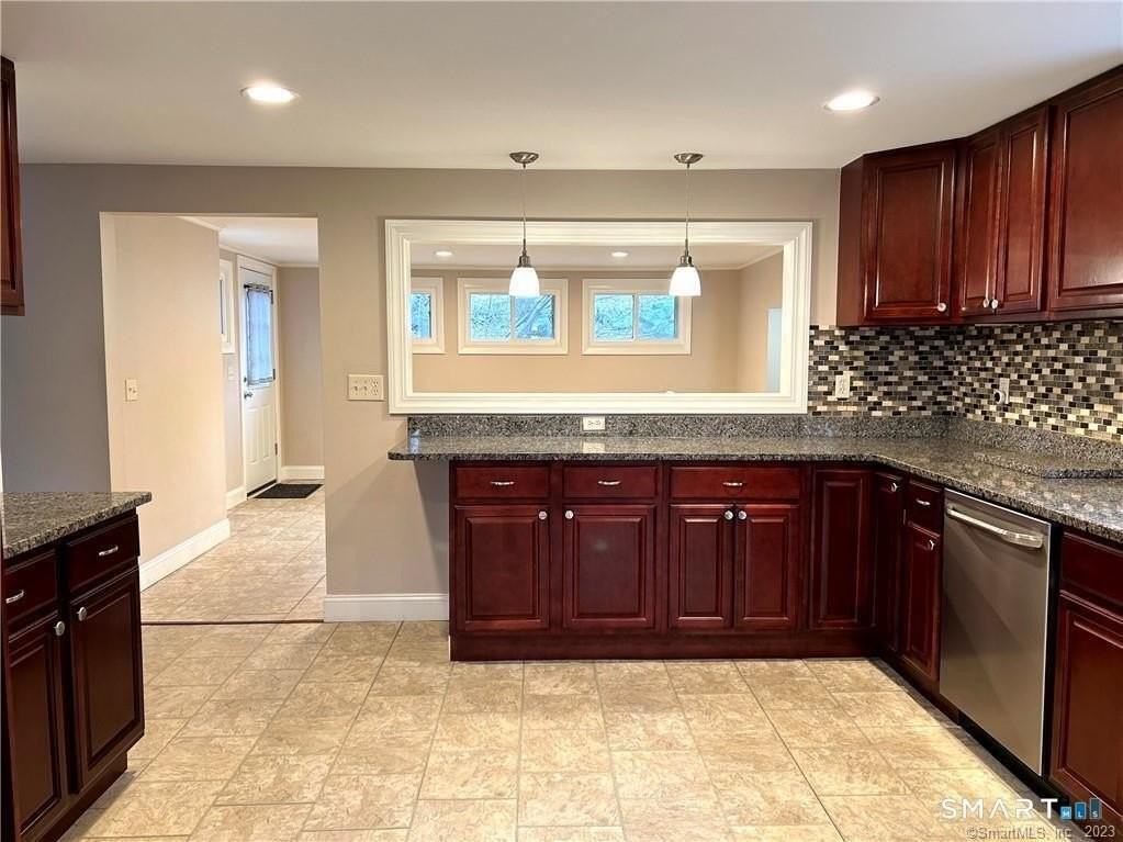 30 Fulton Dr - Photo 7 of 34