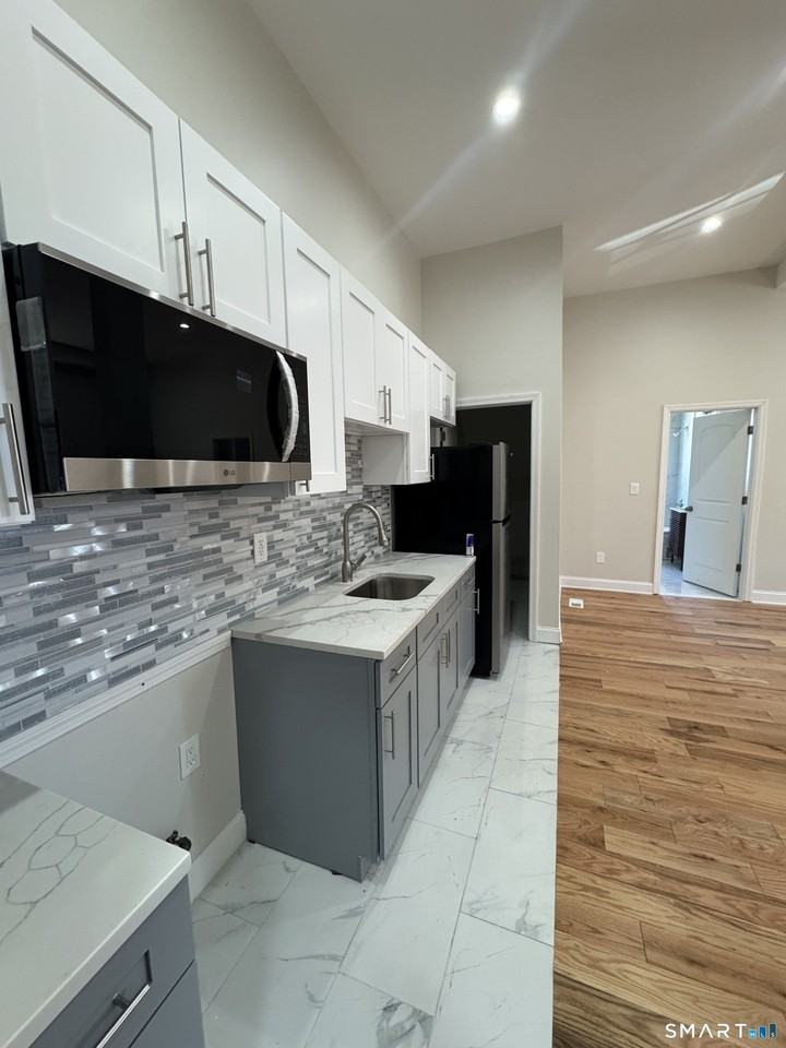 740 Dixwell Ave #1F - Photo 3 of 10