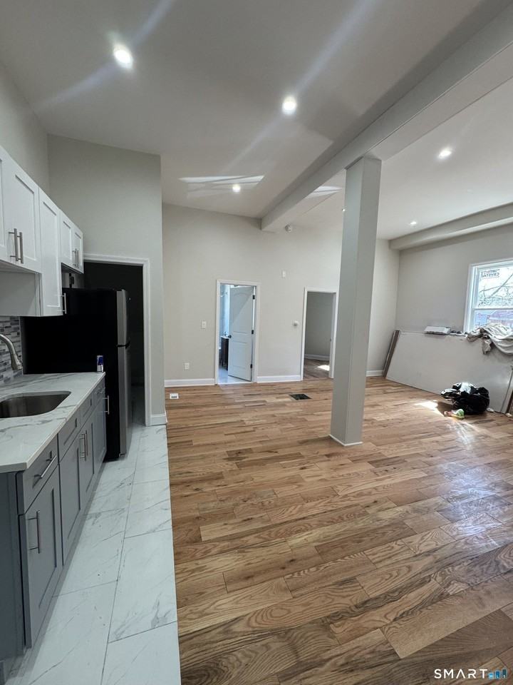 740 Dixwell Ave #1F - Photo 4 of 10