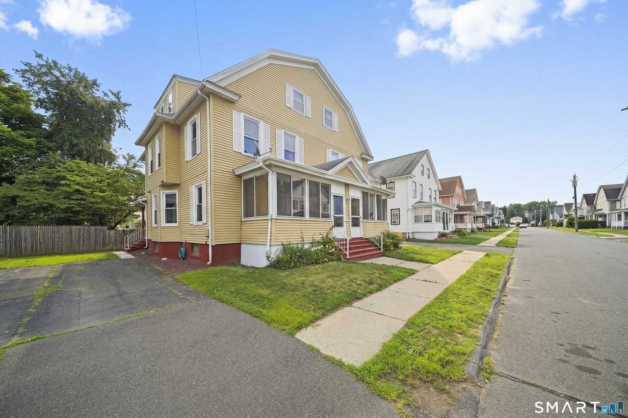 44 Bigelow Ave - Photo 3 of 33