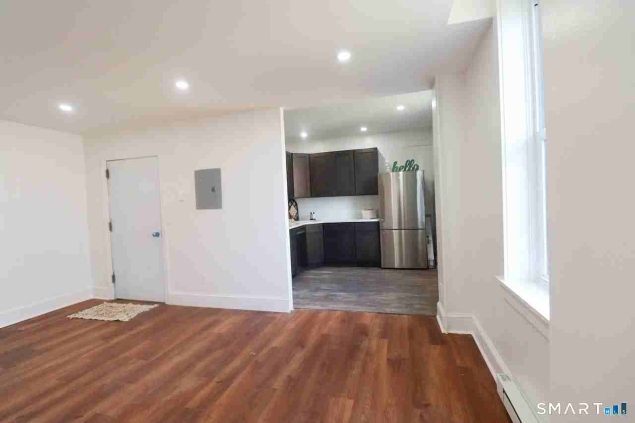 156 Garfield Ave - Photo 5 of 23