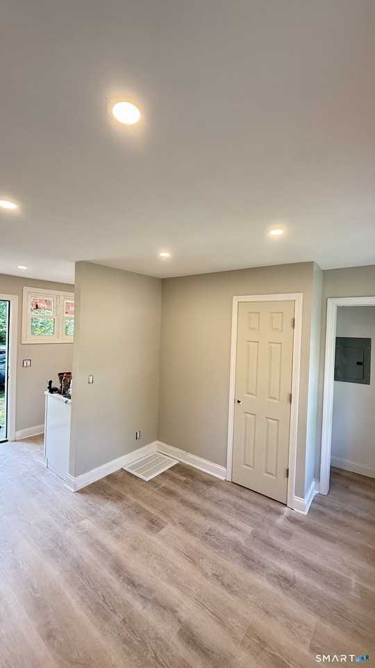 216 Naugatuck Ave - Photo 4 of 4
