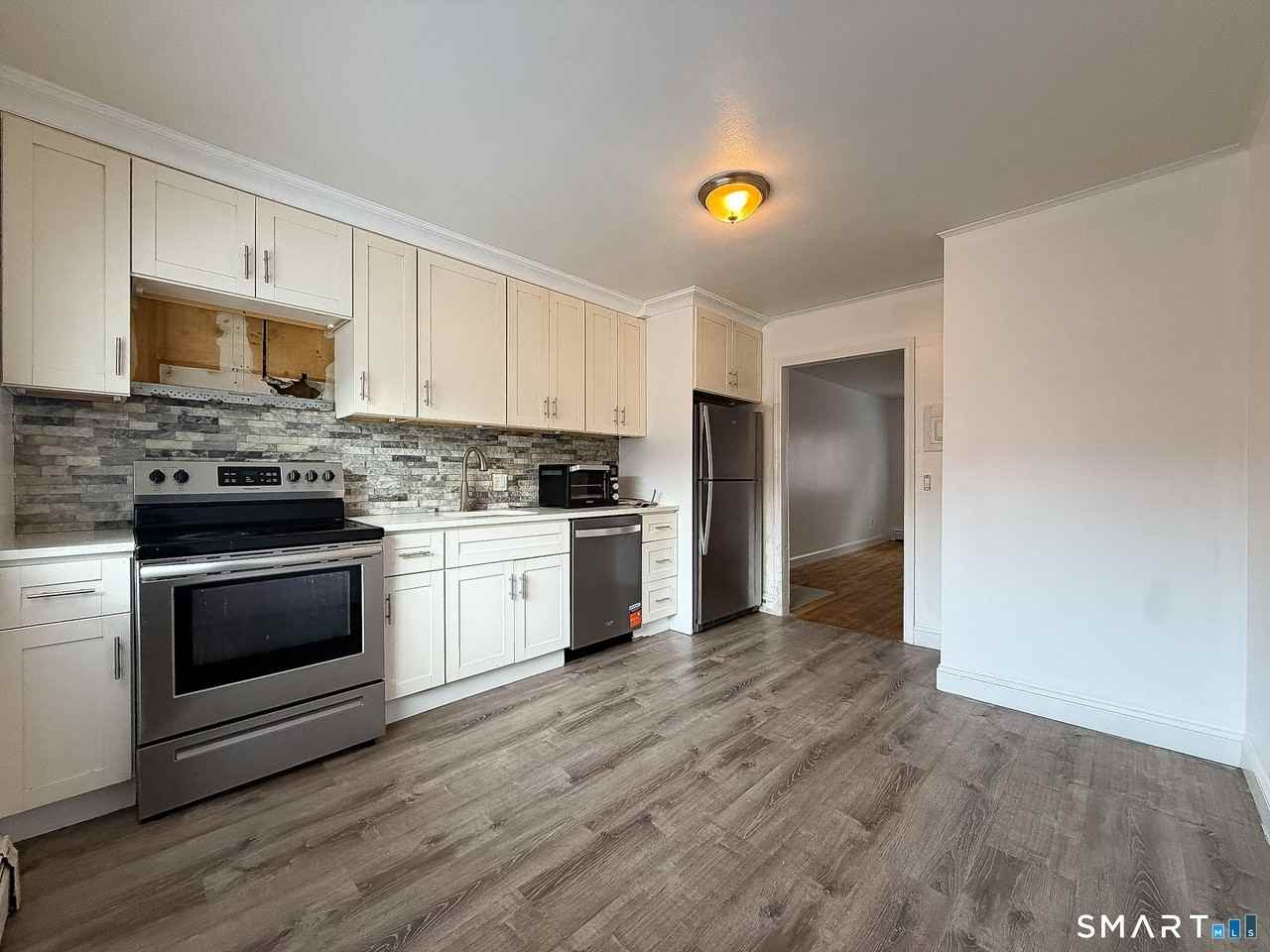 18 Prospect Ave #B3 - Photo 6 of 10