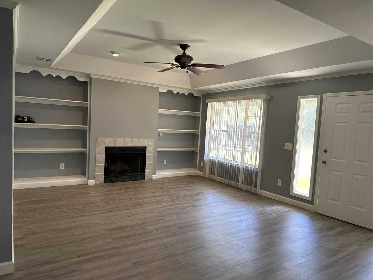 114 Wright Cir - Photo 2 of 17