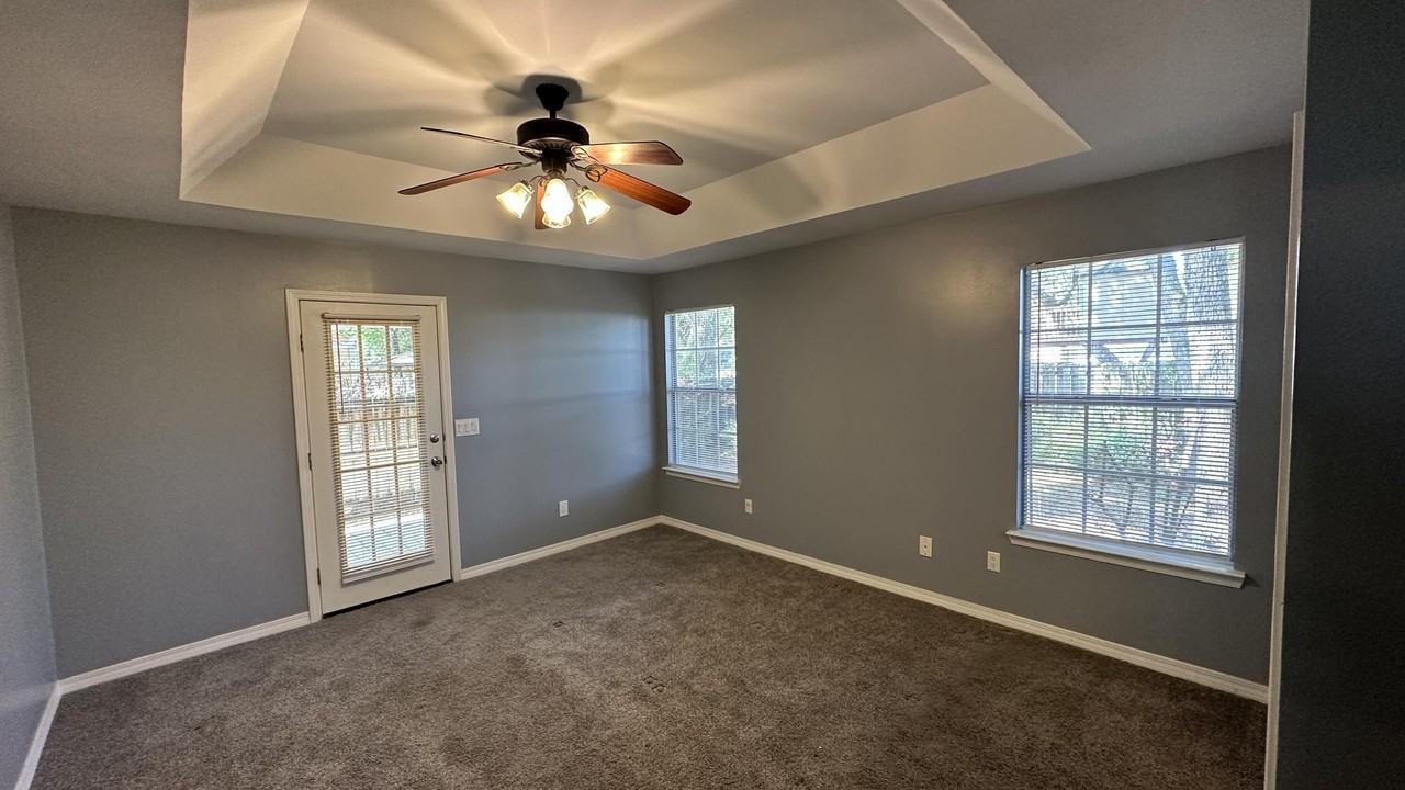 114 Wright Cir - Photo 6 of 17