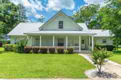 322 Crescent Dr - Photo 1 of 1