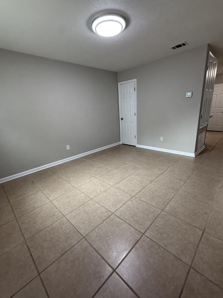 1325 Greendale Ave #38 - Photo 7 of 19