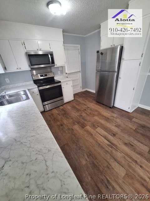 5615 Dodge Dr - Photo 2 of 16