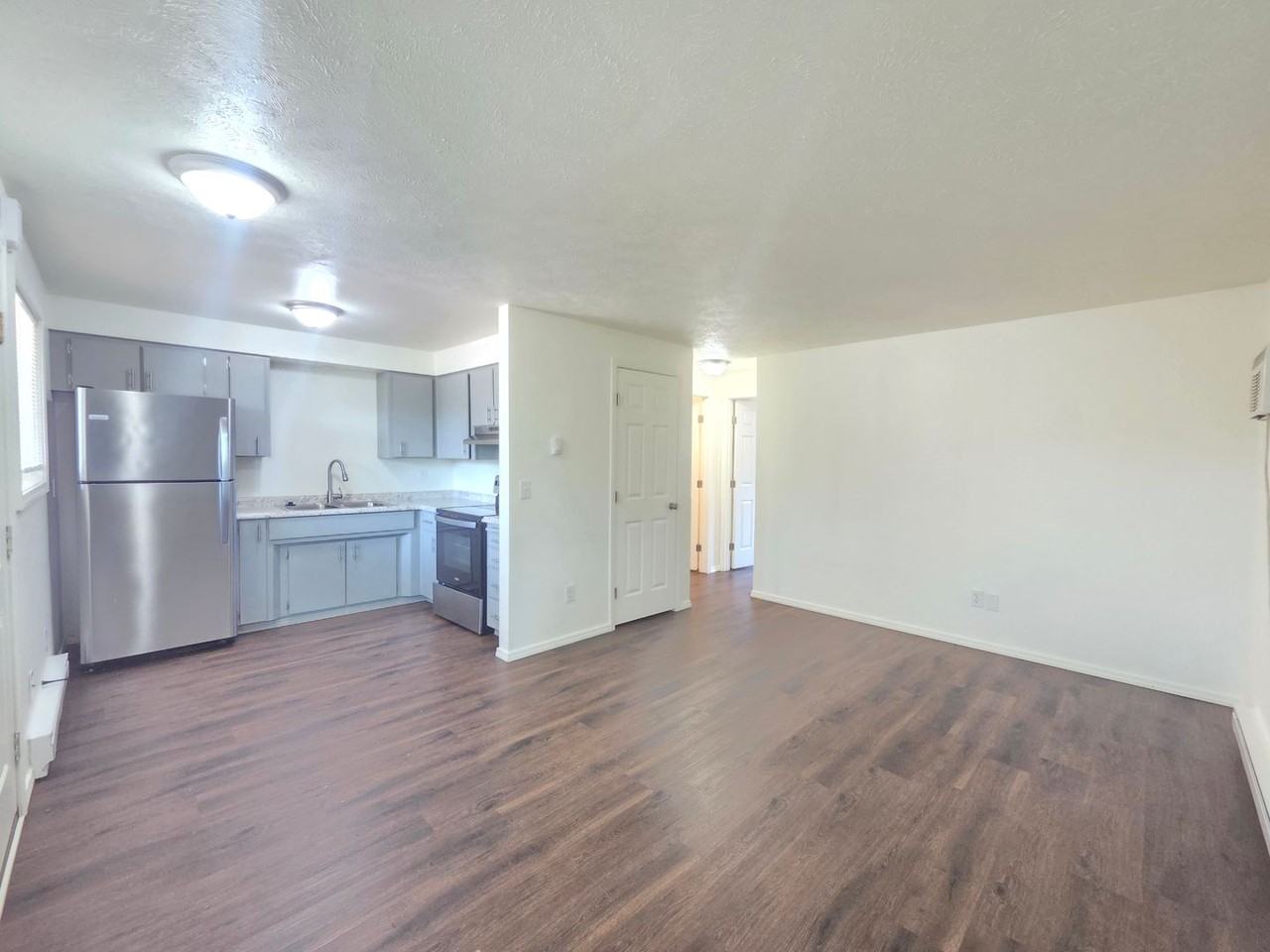 39 E Westview Ave - Photo 3 of 24