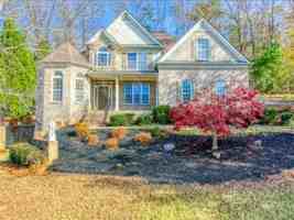 featured image of 468 Waterford Dr