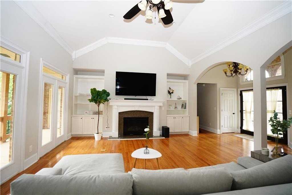 3022 Canton Pines Pl - Photo 2 of 22