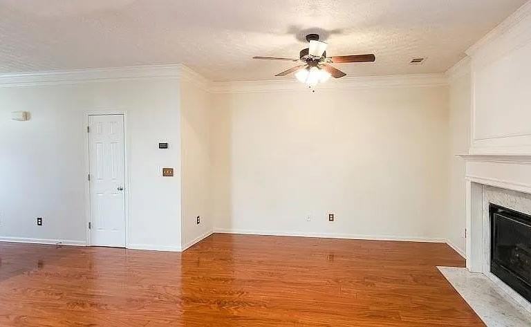 1587 River Main Ct - Photo 5 of 26