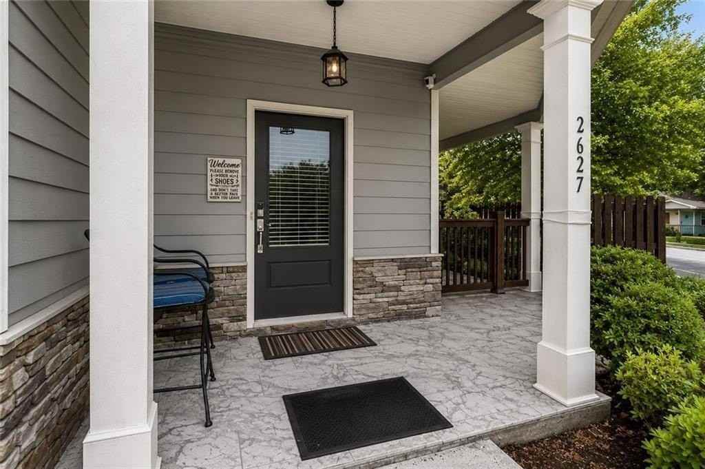 2627 Chase Rdg - Photo 2 of 44