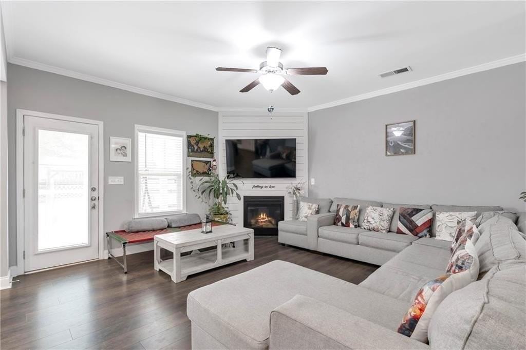 2627 Chase Rdg - Photo 6 of 44