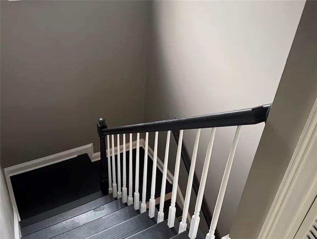 777 Pryor St Sw - Photo 5 of 8