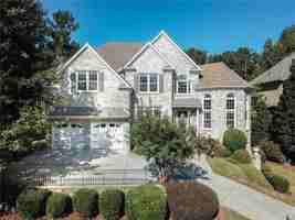 featured image of 4012 Erin Dr