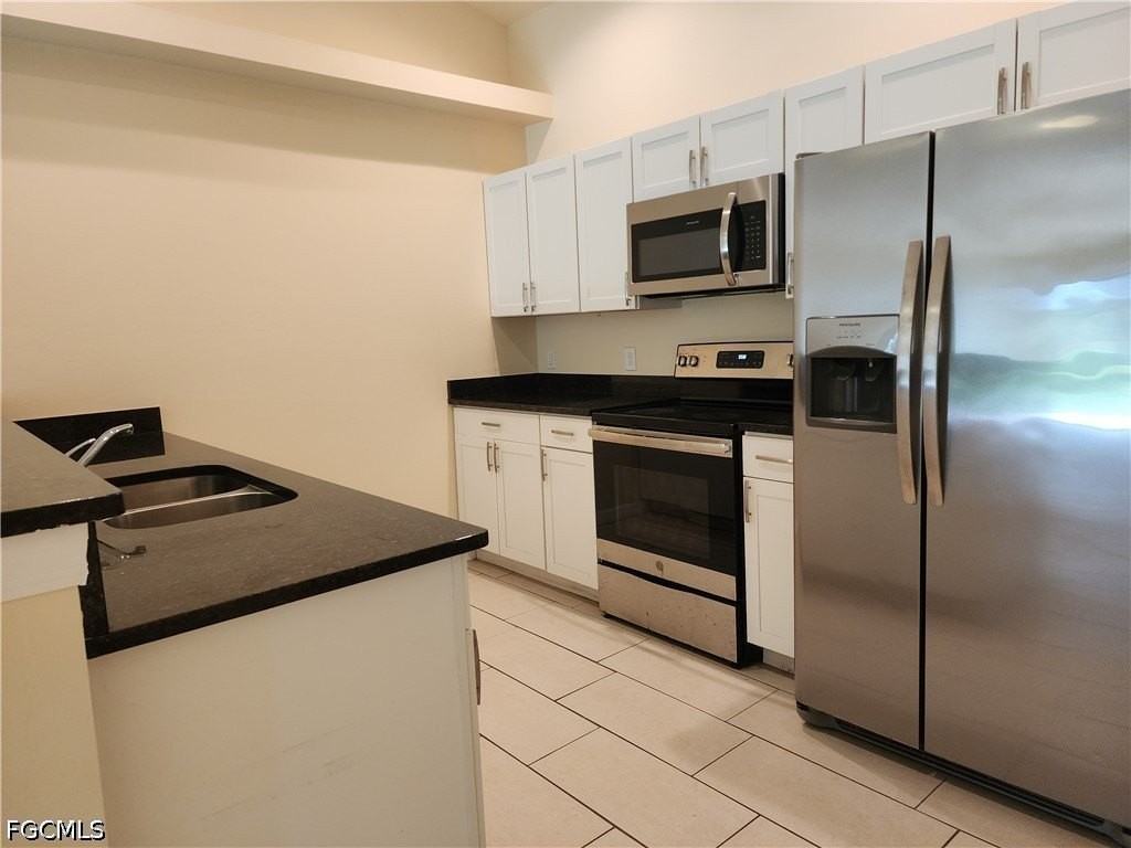 121 Sw 16th Ter - Photo 2 of 10