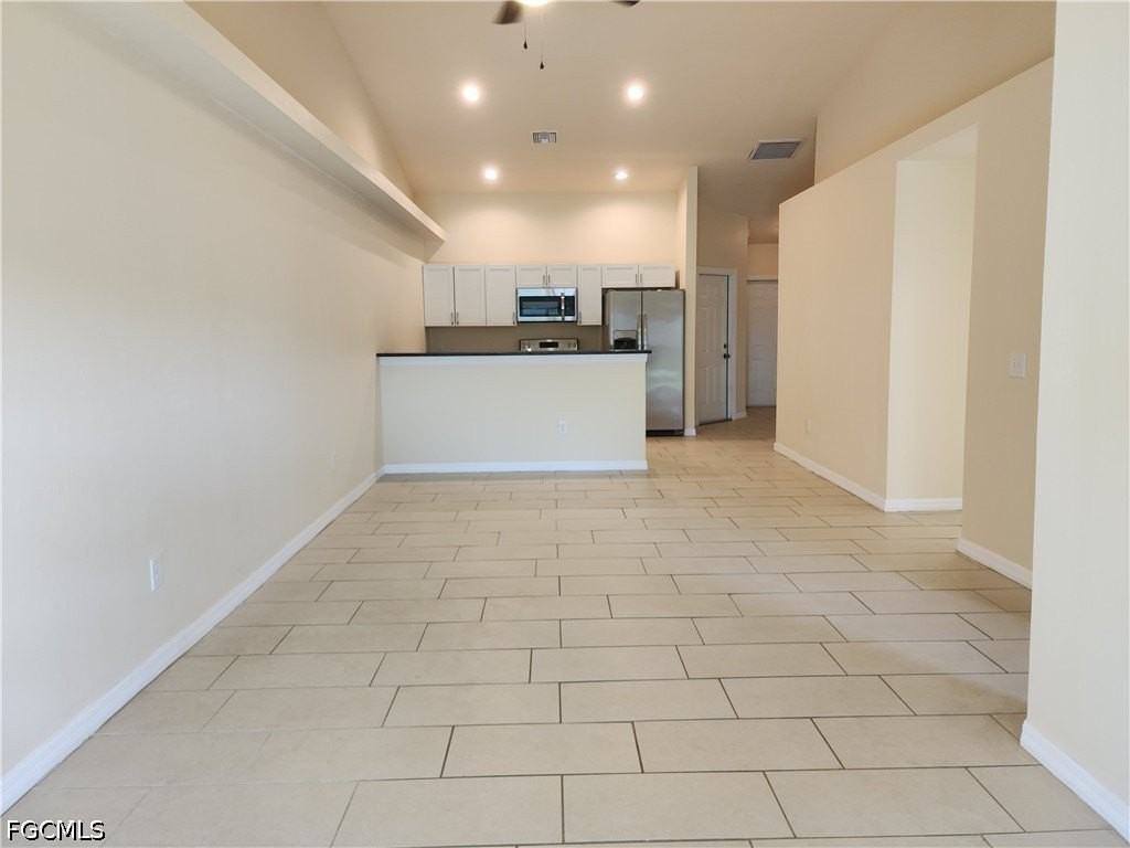 121 Sw 16th Ter - Photo 3 of 10
