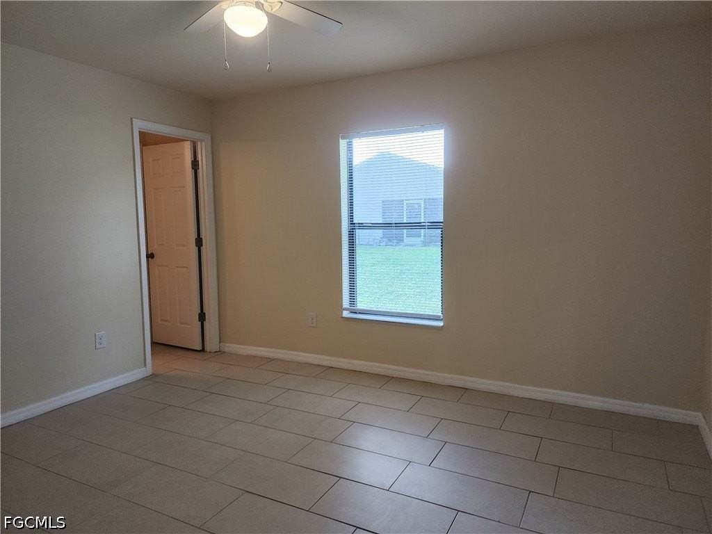 121 Sw 16th Ter - Photo 5 of 10
