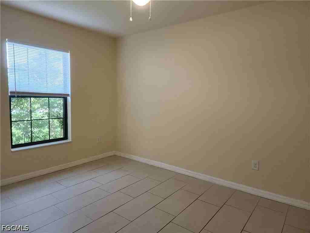 121 Sw 16th Ter - Photo 7 of 10