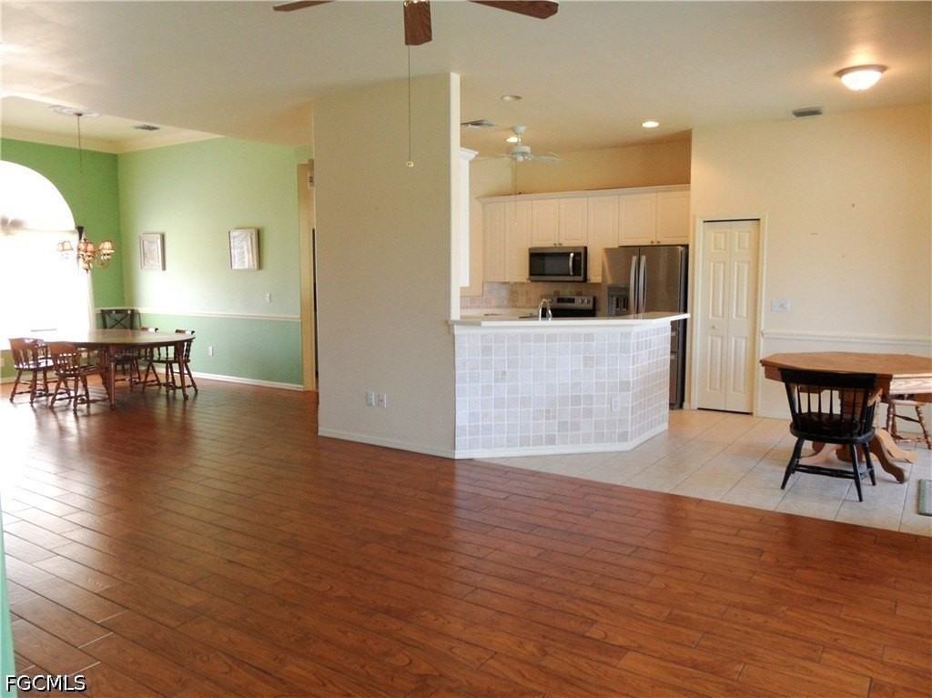 13011 Silver Sands Dr - Photo 6 of 19