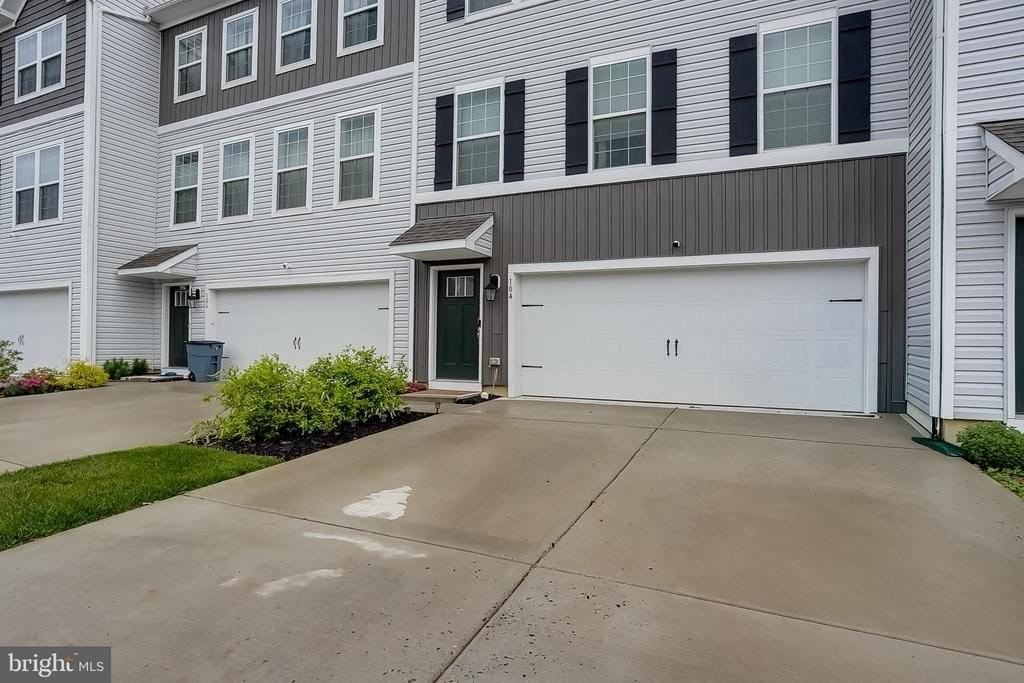 104 Levis Dr - Photo 4 of 27