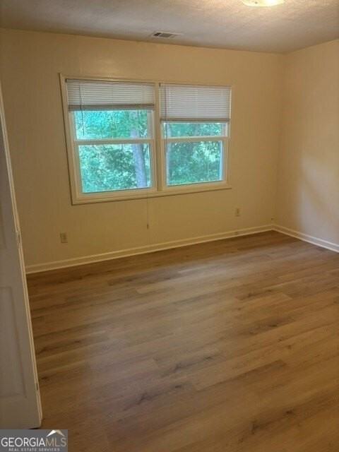 180 Chalfont Ln #6 - Photo 4 of 9