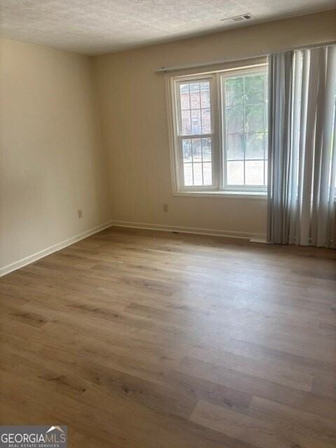 180 Chalfont Ln #6 - Photo 6 of 9