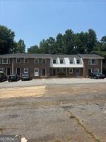 featured image of 180 Chalfont Ln #4