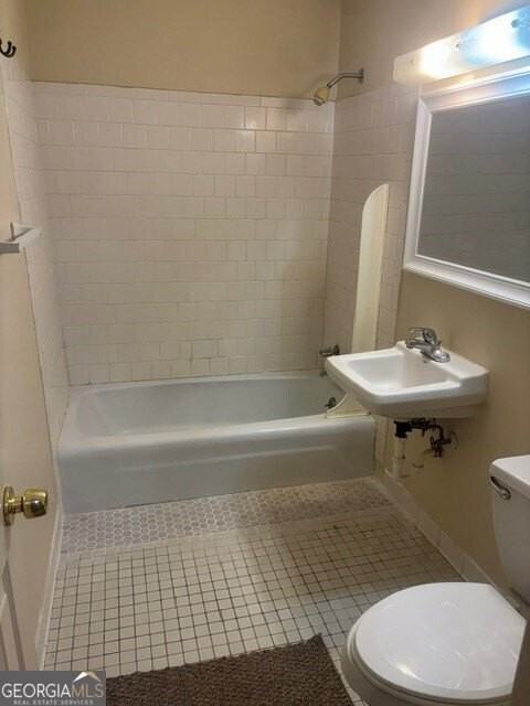 180 Chalfont Ln #4 - Photo 5 of 10