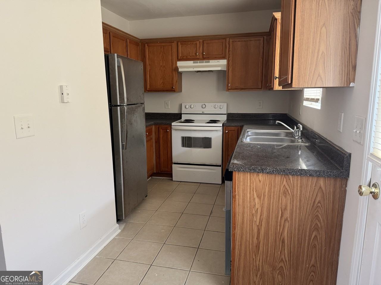 729 Wheel House Ln - Photo 2 of 9