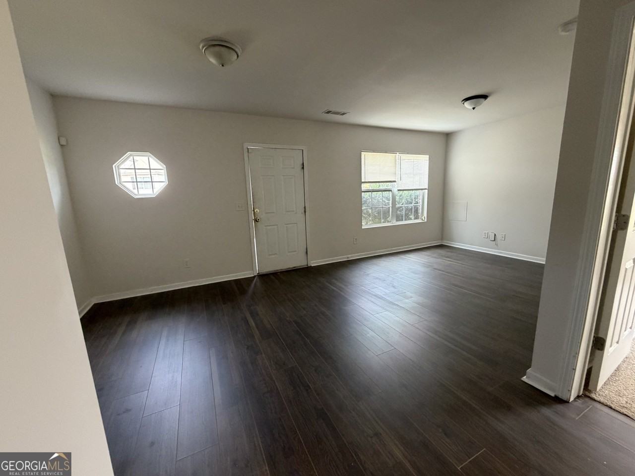 729 Wheel House Ln - Photo 3 of 9