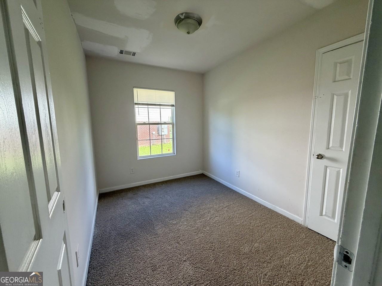 729 Wheel House Ln - Photo 7 of 9