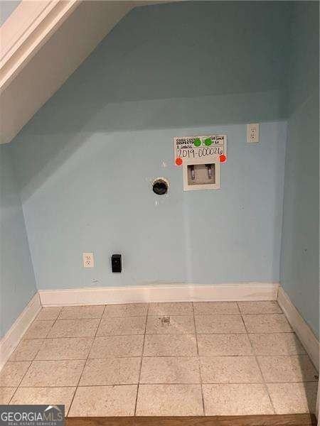 3168 Sewell Mill Rd - Photo 5 of 9