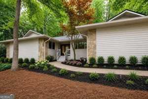 featured image of 4198 Lake Rill Ct