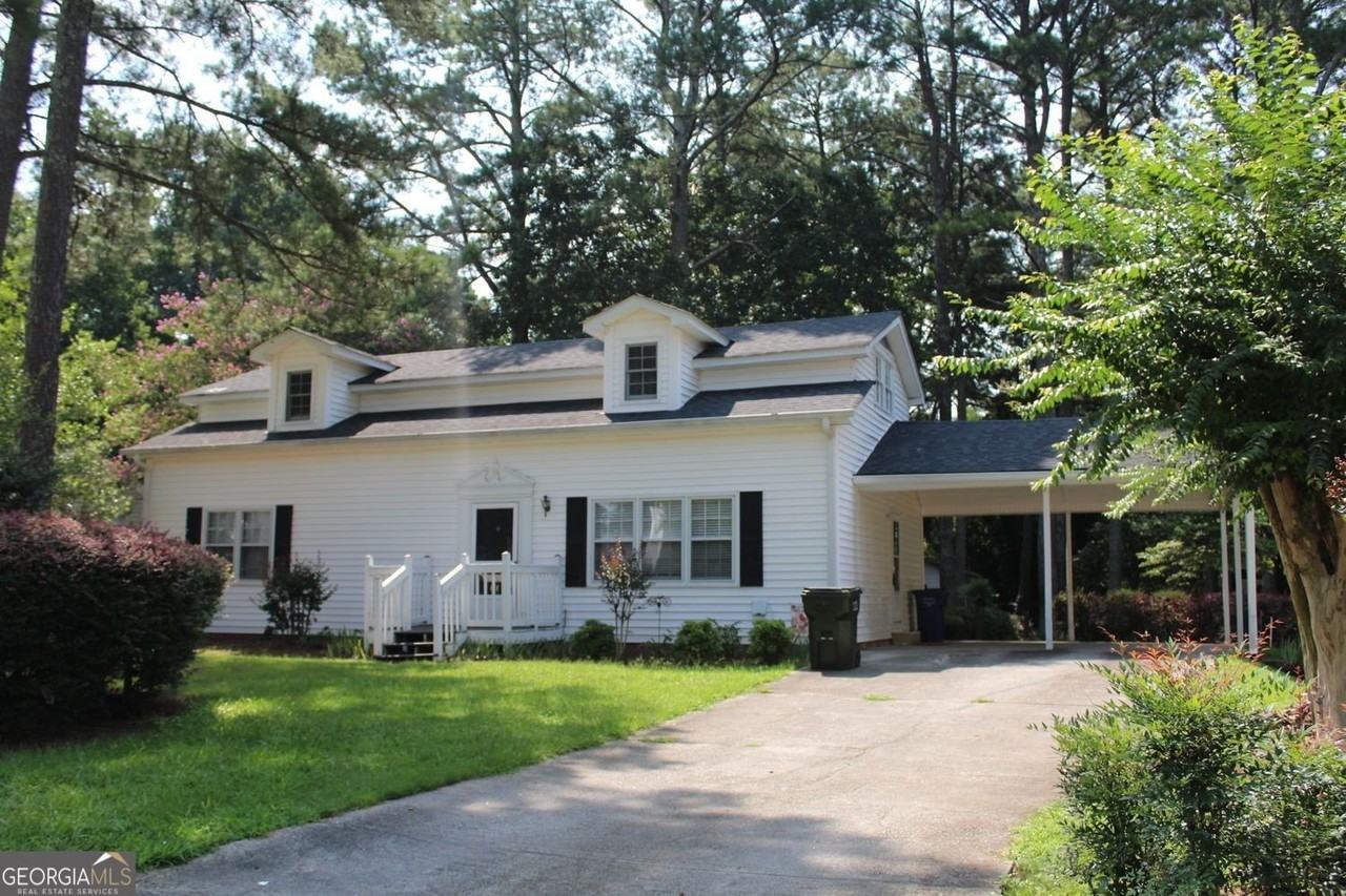 1870 Rose Garden Ln