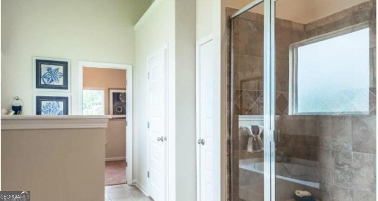121 Beaumont Way - Photo 4 of 10