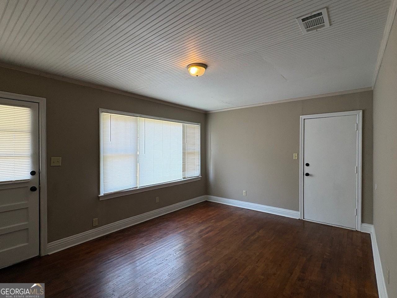 13 Cone Cres - Photo 2 of 8